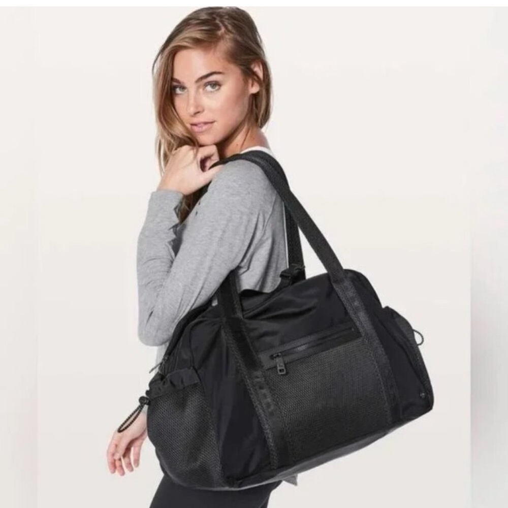 Lululemon Weekender Bag